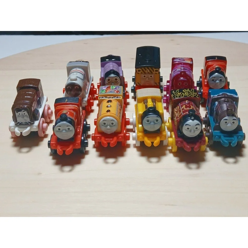 Thomas & Friends Mini Train Engines Lot, Multicolor